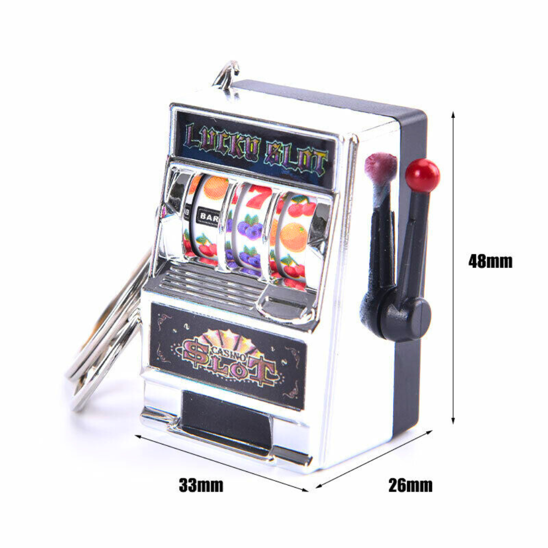 Mini Slot Mašina Privezak za Ključeve - Unikatni Dizajn